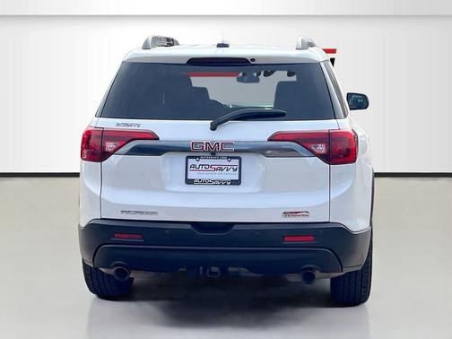 White Frost Tricoat 2017 GMC Acadia SLT-1