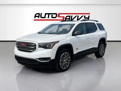 White Frost Tricoat 2017 GMC Acadia SLT-1