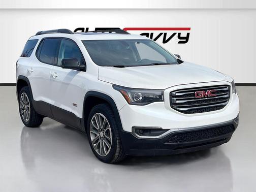 White Frost Tricoat 2017 GMC Acadia SLT-1