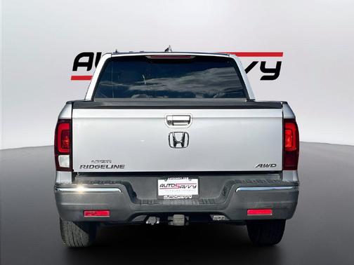 Silver 2017 Honda Ridgeline RTL-T