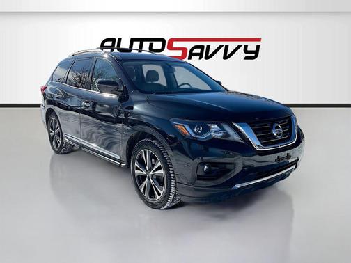 Magnetic Black Pearl 2019 Nissan Pathfinder Platinum