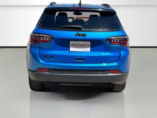 Laser Blue Pearlcoat 2022 Jeep Compass Latitude