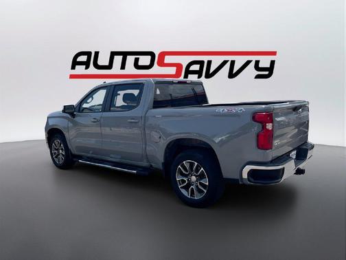 Slate Gray Metallic 2024 Chevrolet Silverado 1500 LT