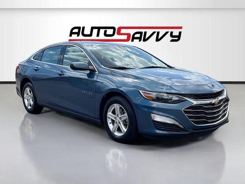 Lakeshore Blue Metallic 2024 Chevrolet Malibu FWD 1LT