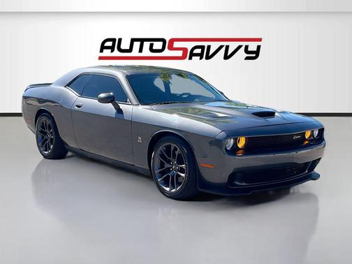 Granite Pearlcoat 2023 Dodge Challenger R/T Scat Pack