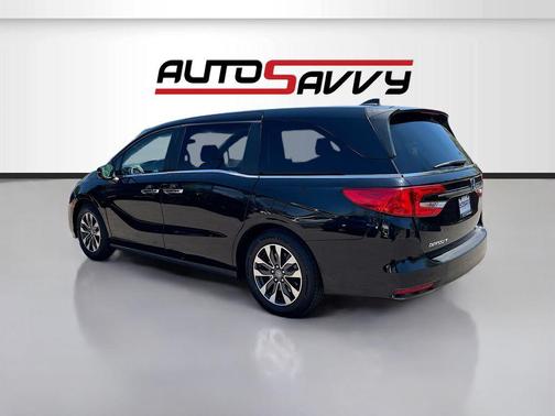 Crystal Black Pearl 2022 Honda Odyssey EX-L