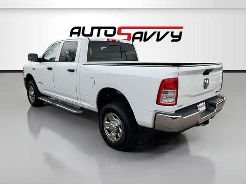Bright White Clearcoat 2022 RAM 2500 Tradesman Crew Cab 4x4 6'4' Box