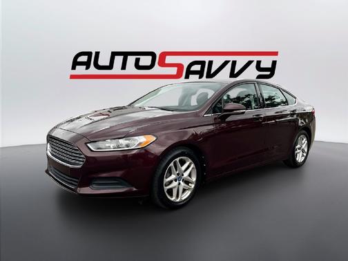 Bordeaux 2013 Ford Fusion SE
