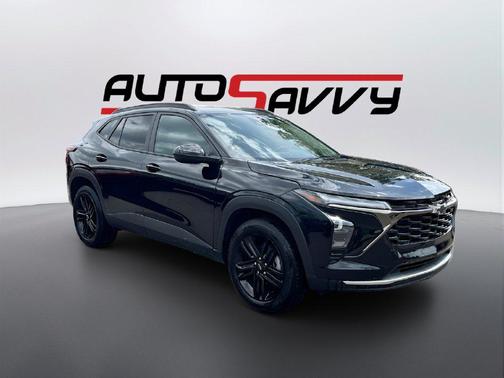 Mosaic Black Metallic 2025 Chevrolet Trax ACTIV