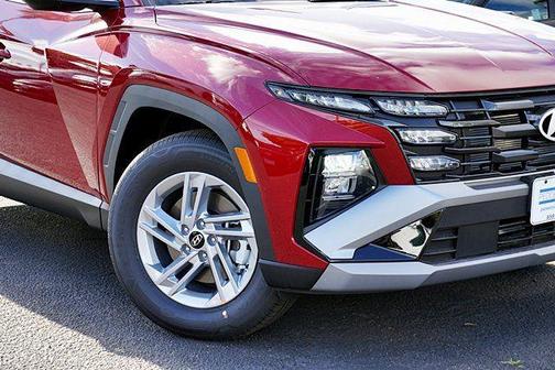 Ultimate Red 2026 Hyundai TUCSON SE