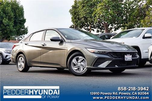 2026 Hyundai ELANTRA SE