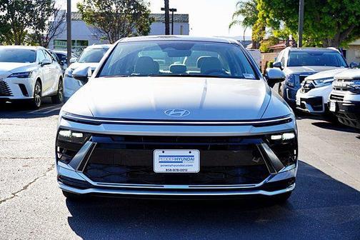 Aero Silver 2026 Hyundai SONATA Hybrid SE