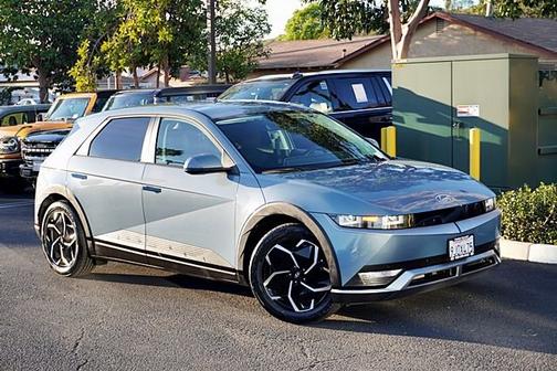 2024 Hyundai IONIQ 5 SEL