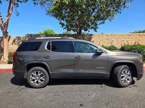 2020 GMC Acadia FWD SLT