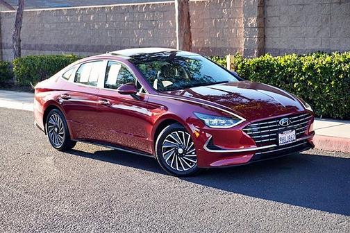 2023 Hyundai SONATA Hybrid Limited