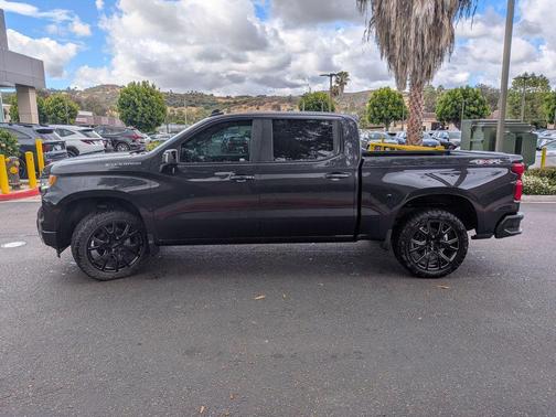 Dark Ash Metallic 2022 Chevrolet Silverado 1500 RST