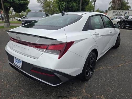 2026 Hyundai ELANTRA Sport