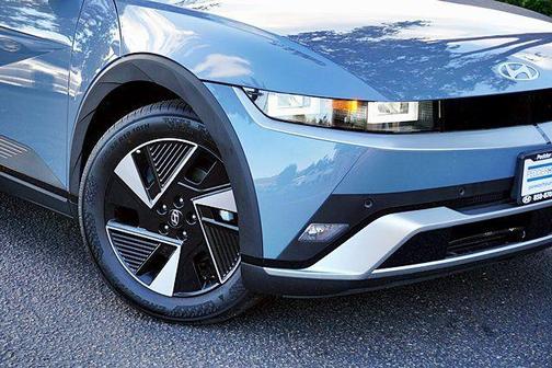 Lucid Blue 2026 Hyundai IONIQ 5 SE