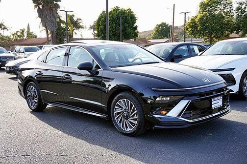 Abyss Black 2026 Hyundai SONATA Hybrid Limited