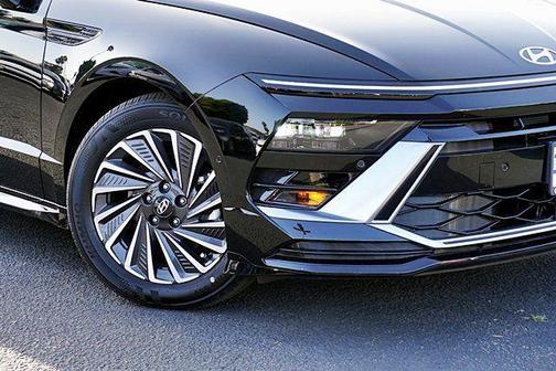 Abyss Black 2026 Hyundai SONATA Hybrid Limited