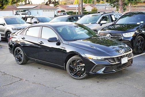 2026 Hyundai ELANTRA HEV SEL Sport