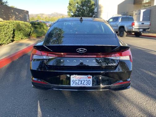 2023 Hyundai ELANTRA HEV Limited