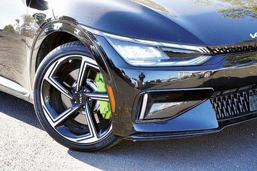 Aurora Black Pearl 2023 Kia EV6 GT