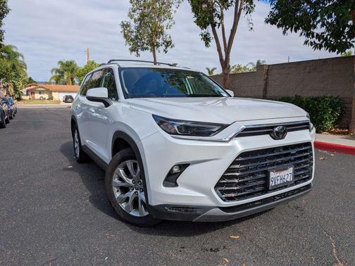 Wind Chill Pearl 2026 Toyota Grand Highlander Hybrid Limited