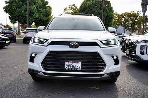 Wind Chill Pearl 2026 Toyota Grand Highlander Hybrid Limited