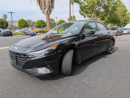 Phantom Black 2022 Hyundai ELANTRA Limited