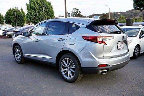 Lunar Silver Metallic 2023 Acura RDX Technology Package