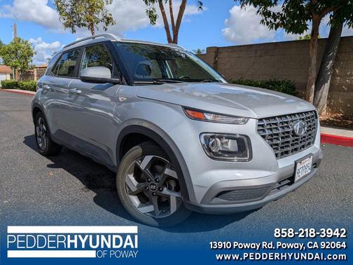 Stellar Silver 2021 Hyundai VENUE SEL