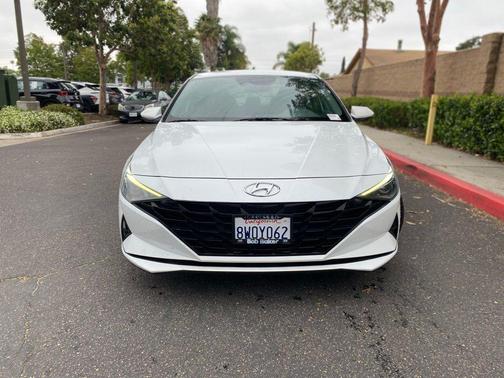 Quartz White 2021 Hyundai ELANTRA SEL