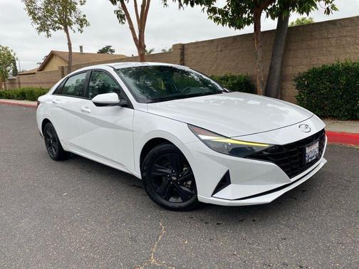 Quartz White 2021 Hyundai ELANTRA SEL