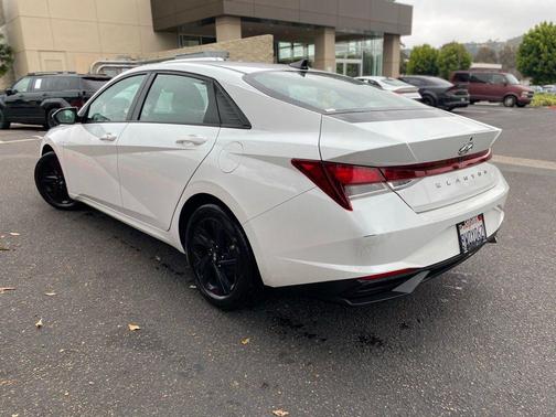 Quartz White 2021 Hyundai ELANTRA SEL