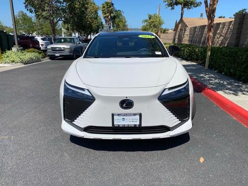 2023 Lexus RZ 450e Premium