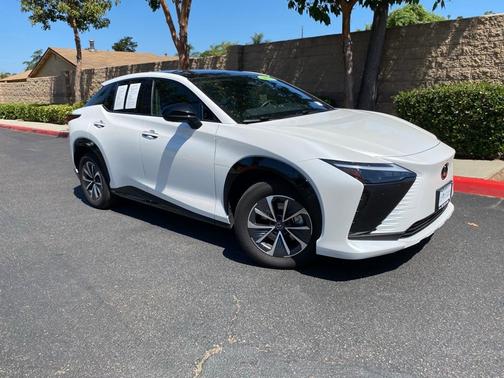 2023 Lexus RZ 450e Premium