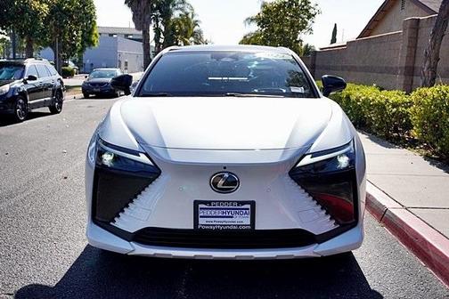 2023 Lexus RZ 450e Premium