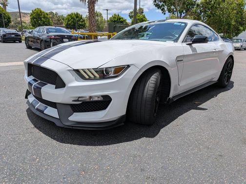 OXFORD WHITE 2020 Ford Shelby GT350 Base