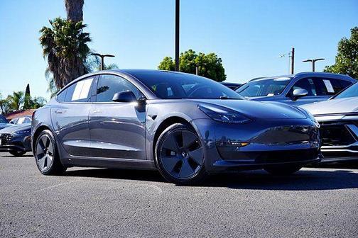 Midnight Silver Metallic 2021 Tesla Model 3 Standard Range Plus