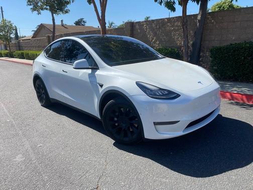 2022 Tesla Model Y Long Range