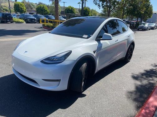 2022 Tesla Model Y Long Range