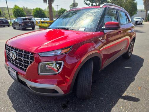 2025 Hyundai VENUE Limited