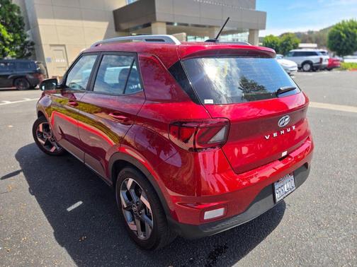 2025 Hyundai VENUE Limited