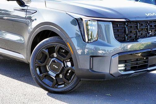 Gravity Grey 2024 Kia Sorento SX