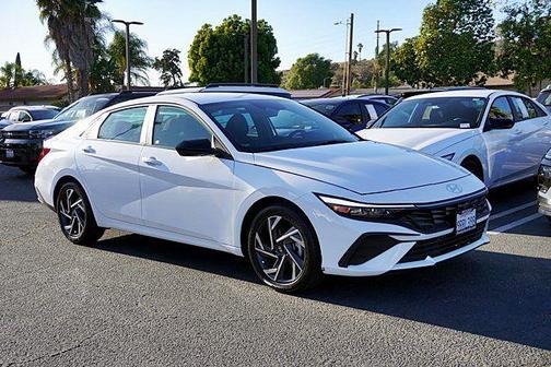 2025 Hyundai ELANTRA Sport