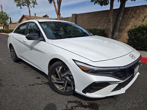 2025 Hyundai ELANTRA Sport