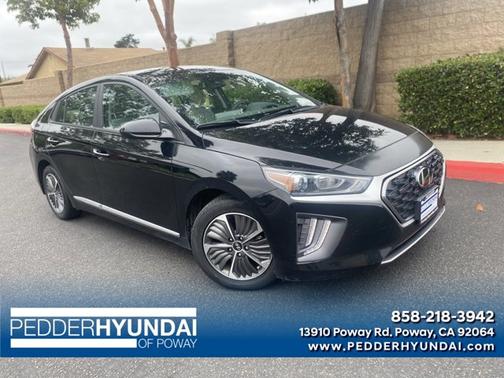2022 Hyundai IONIQ Plug-In Hybrid SE