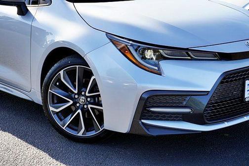 Classic Silver Metallic 2022 Toyota Corolla SE
