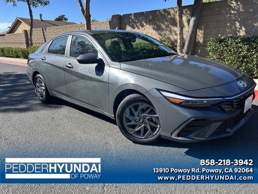 2024 Hyundai ELANTRA SEL